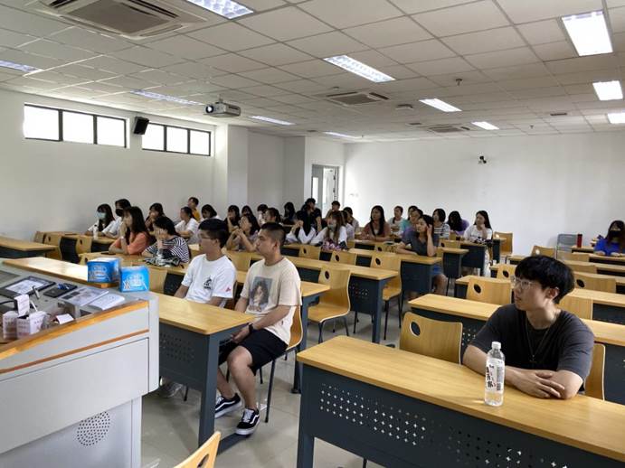 f540618ae82049c9a6d74cf25d3c368